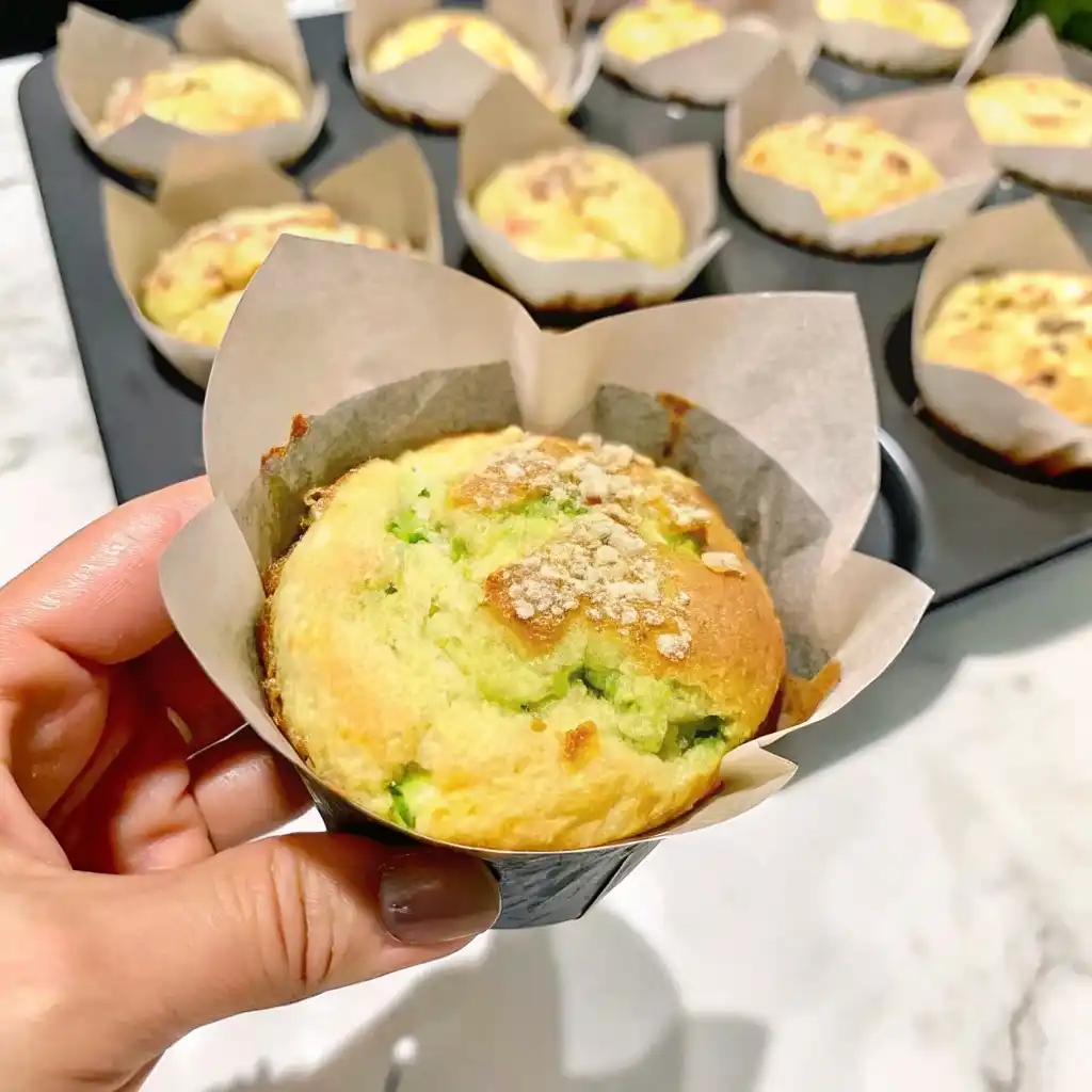 Green Pistachio Muffins: A Delightful and Nutritious Treat Green pistachio muffins Green pistachio muffins