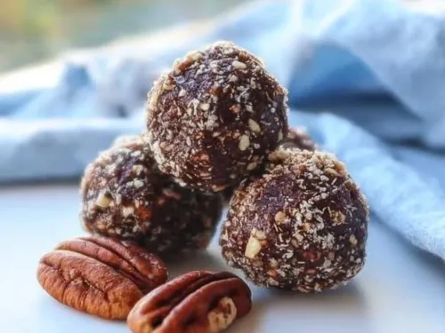 Chocolate Date Energy Balls
